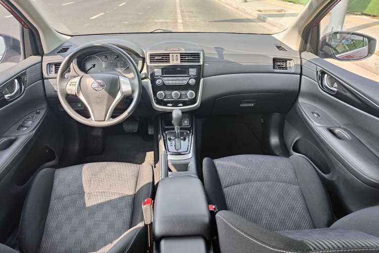 Used Nissan Tiida 2019 1.6L CVT Cool Edition China VI Standard Interior 6
