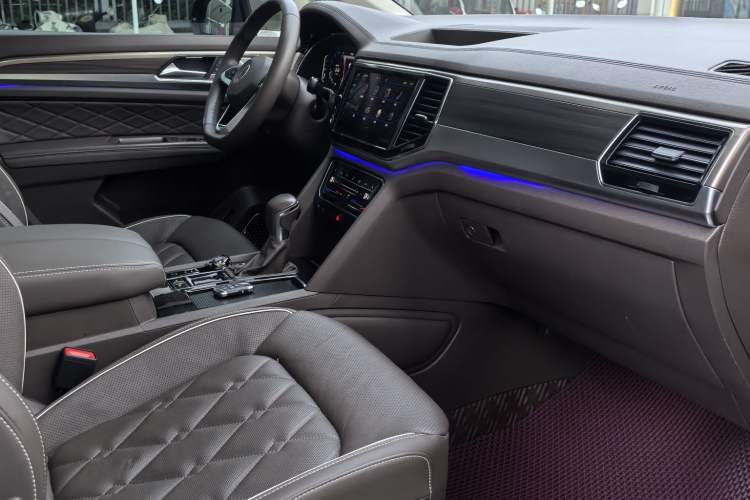 Used Volkswagen Viloran 2020 380TSI Prestige Edition