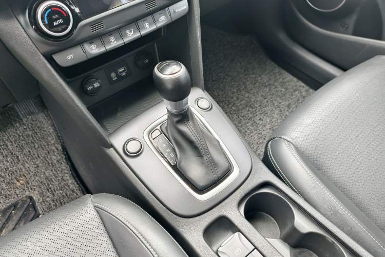 Used Hyundai ENCINO 2018 1.6T Dual-Clutch Zhilian Edition China V Standard
