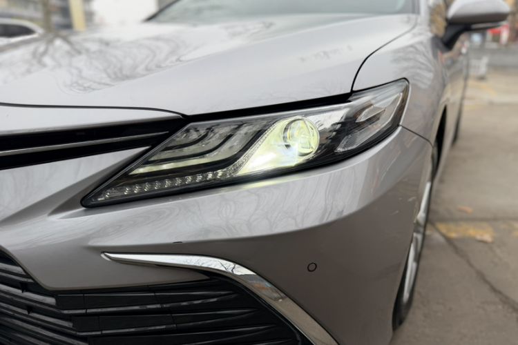 Used Toyota Camry 2021 2.0G Luxury Edition
