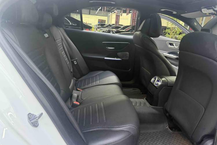 Used Mercedes-Benz C-Class 2022 Restyled C 260 L Sport Edition Interior 9