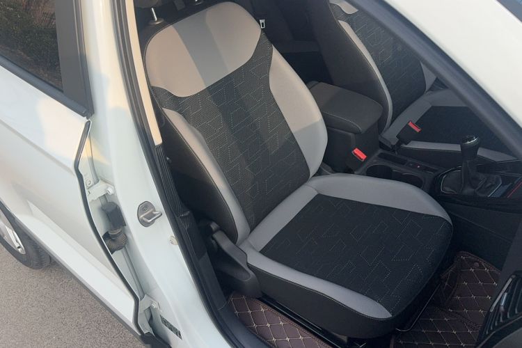 Used Jetta VS5 2022 280TSI Manual Advanced Pro Trim
