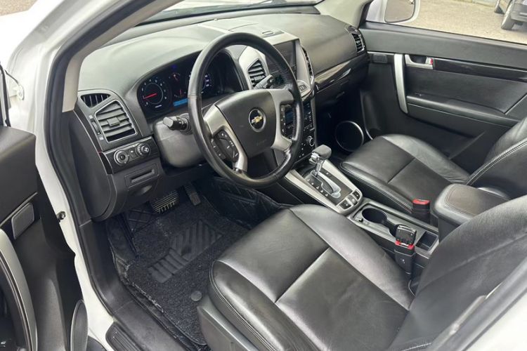 Used Chevrolet Captiva 2012 2.4L 4x4 Flagship Edition 7 Seats