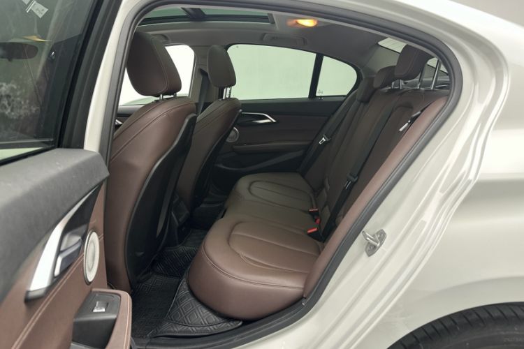 Used BMW 1 Series 2021 120i M Sport Night Edition Interior 3