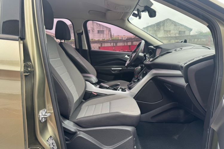 Used Ford Kuga 2015 1.5L GTDi Two-Wheel-Drive Comfort Model
