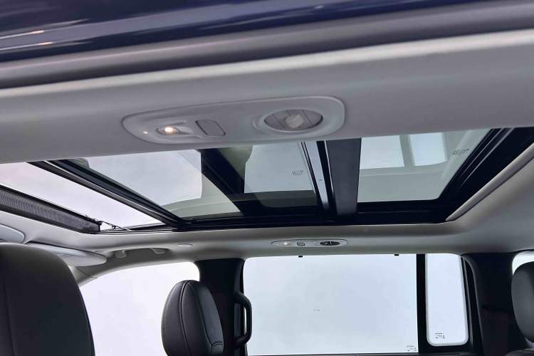 Used Jeep Grand Commander 2018 2.0T Four-Wheel Drive Smart Enjoyment Version China V Emission Standard