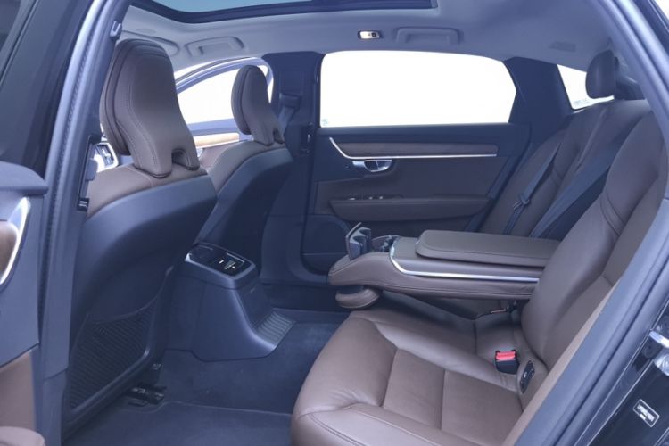 Used Volvo S90 New Energy 2020 T8 e-Drive Hybrid – Zhiyi Luxury Edition Interior 11