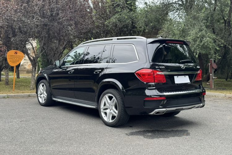 Used Mercedes-Benz GL-Class 2015 GL 500 4MATIC
