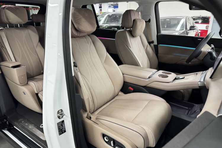 Used XPeng X9 2025 740 Ultra-Long Range Max