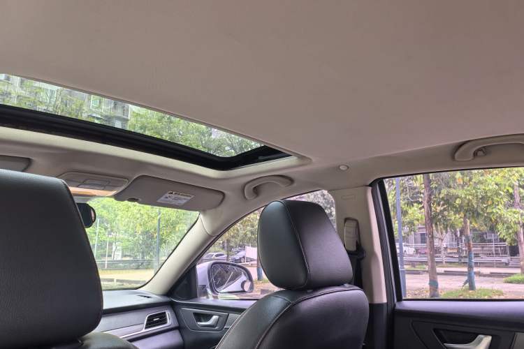 Used Bestune B30 2016 1.6L manual luxury version
