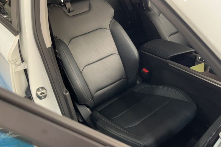 Used Geely Auto Emgrand 2023 4th Generation Champion Edition 1.5L CVT Luxury Model Right Front Seat