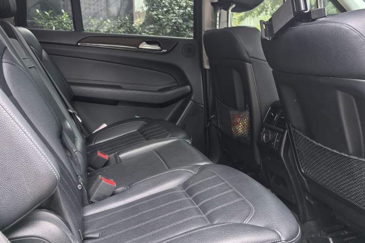 Used Mercedes-Benz GLS 2018 GLS 400 4MATIC Dynamic Model Interior 9