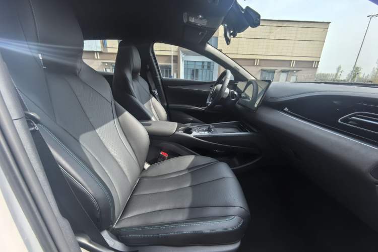 Used BYD Seal 06 New Energy 2024 DM-i 80KM Prestige Model Right Front Seat