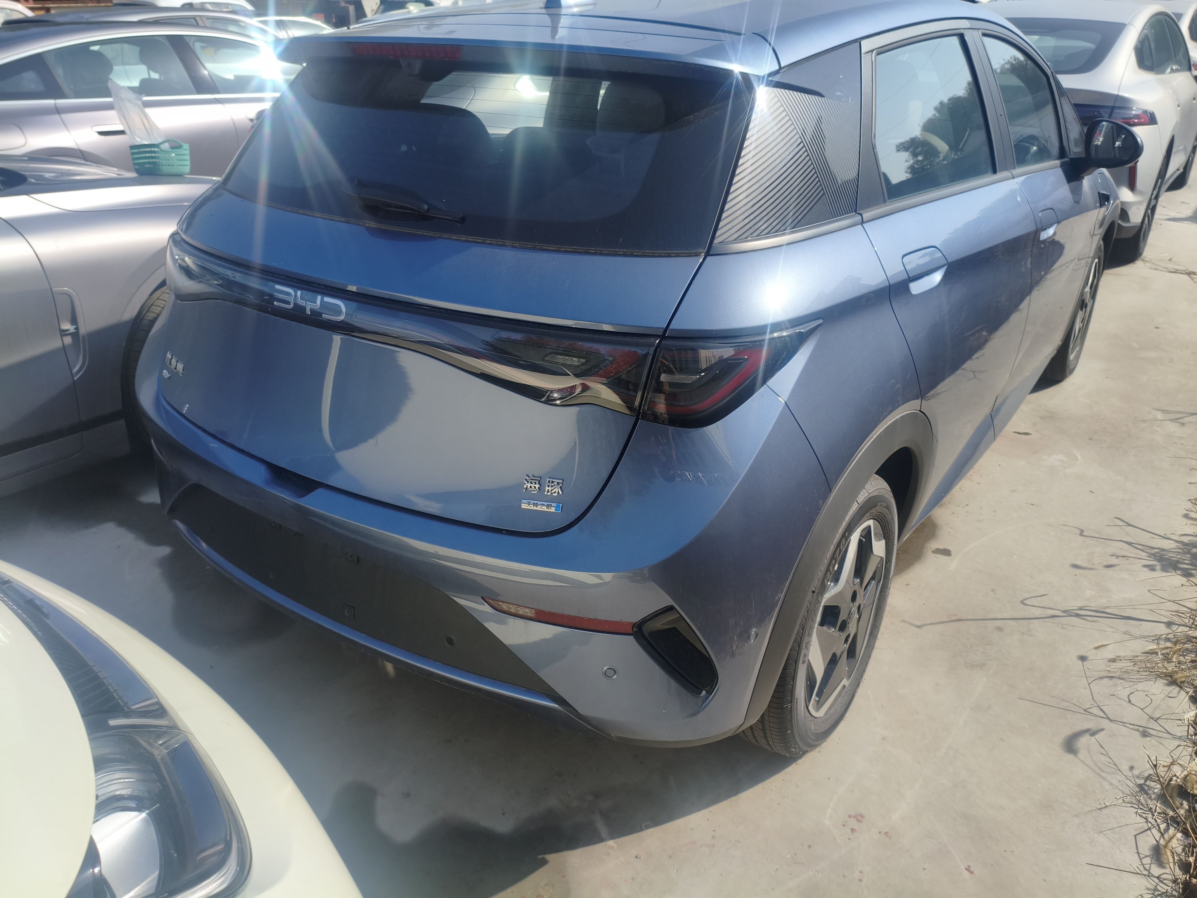 BYD Dolphin 2025 Smart Drive Version 420 km Freedom Edition — снимка 6