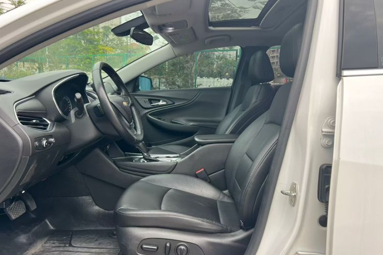 Used Chevrolet Malibu XL 2018 530T Automatic RuiChi Edition Interior 4