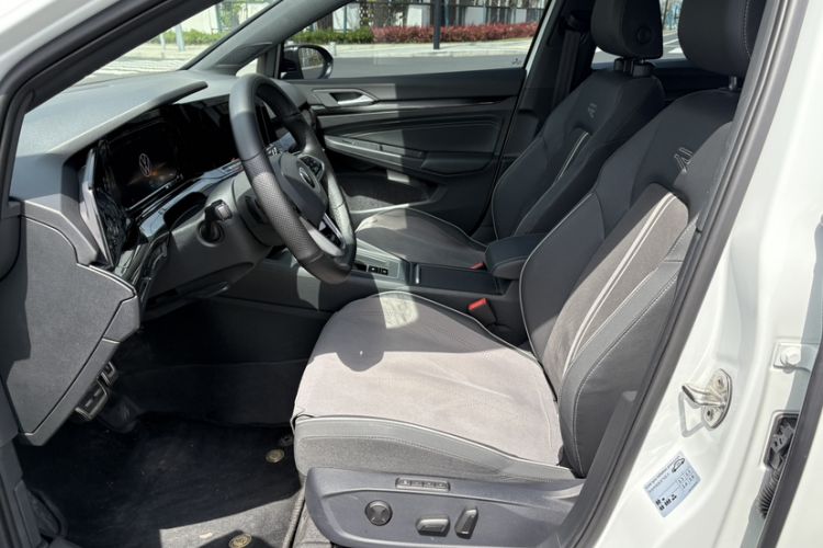 Used Volkswagen Golf 2024 280TSI DSG R-Line 50th Anniversary Edition
