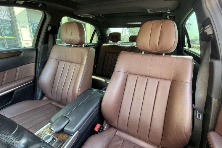 Used Mercedes-Benz E-Class 2015 E 260 L Luxury Model
