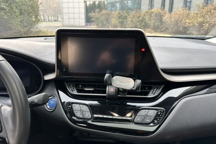 Used Toyota IZOA 2021 Dual-Motor 2.0L Yixuan Edition