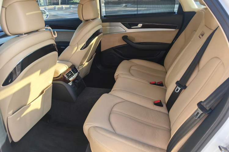 Used Audi A8 2013 A8L 45 TFSI quattro Comfort model