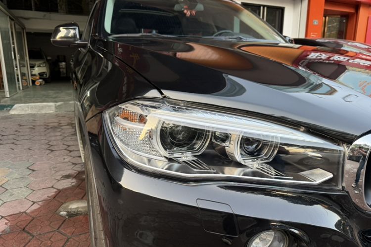 Used BMW X5 2015 xDrive28i
