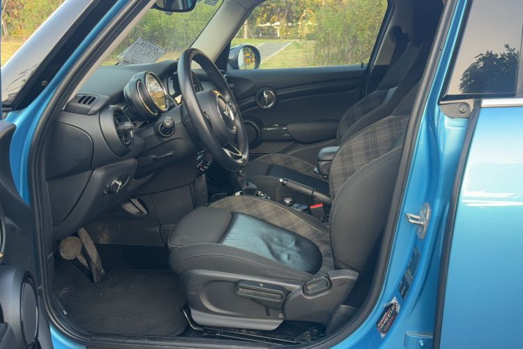 Used MINI MINI 2015 1.5T COOPER Fun Five-Door Edition
