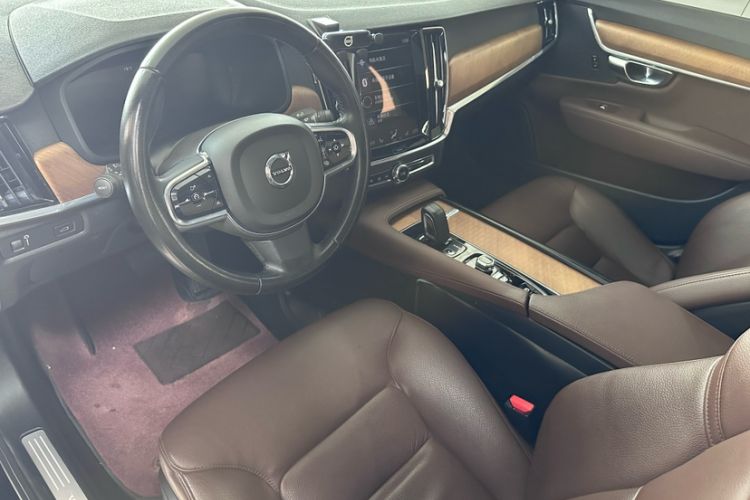 Used Volvo S90 2021 B5 Zhiyi Luxury Edition

