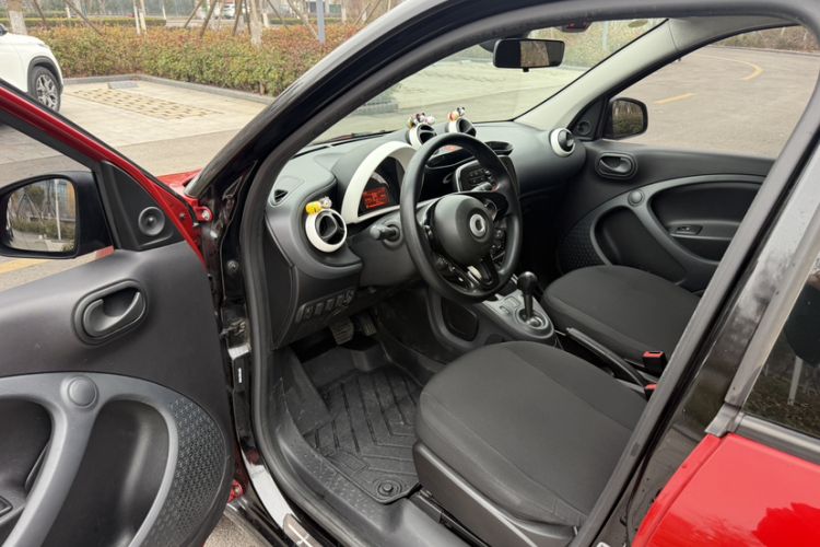 Used smart forfour 2016 1.0L 52 kW Dynamic Edition