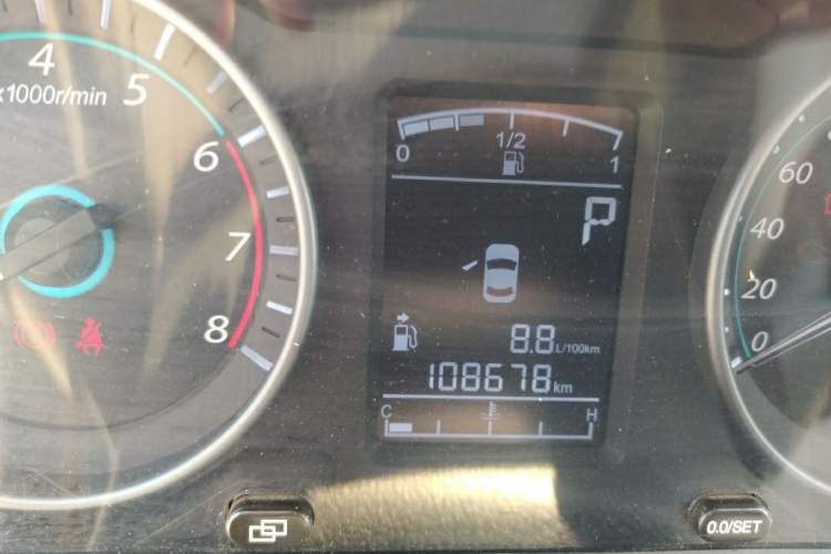 Used FORTHING Joyear XV 2015 1.6L CVT Comfort Model
