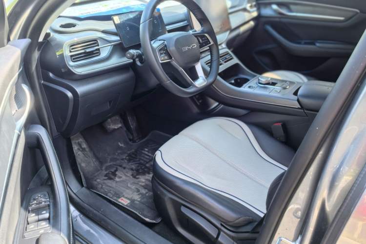 Used BYD Destroyer 05 2024 HONOR Edition DM-i 55KM Luxury Model Interior 6