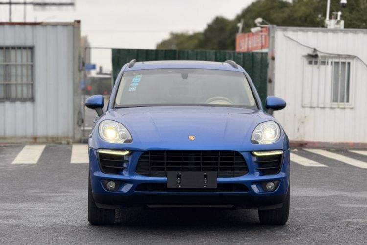 Used Porsche Macan 2016 Macan 2.0T Exterior 2