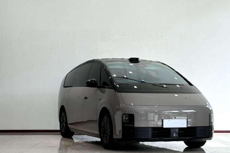 Used Li Auto MEGA 2024 Ultra Model