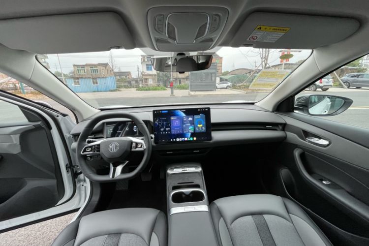 Used MG ES5 2025 425 Pro Rear-Drive Version
