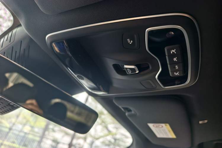 Used Lynk & Co 03 2023 1.5TD DCT JingPro Exterior 8