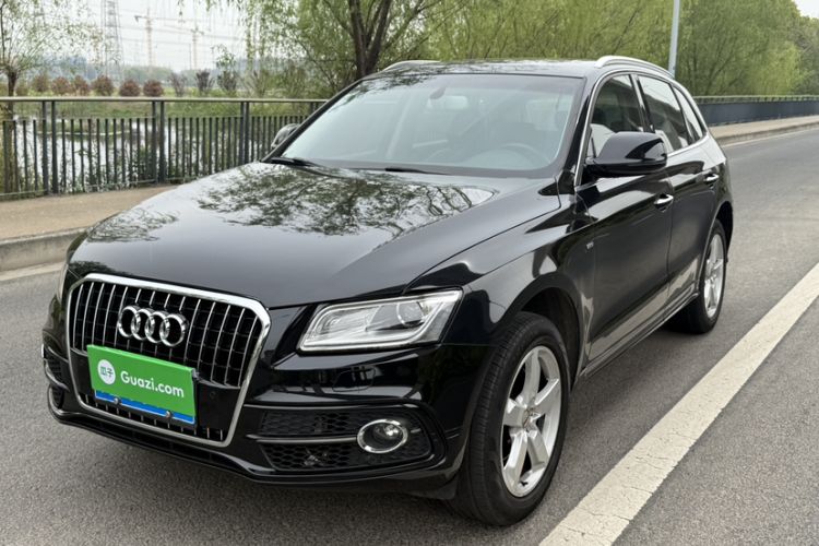 Used Audi Q5 2017 Plus 40 TFSI Ambition Model