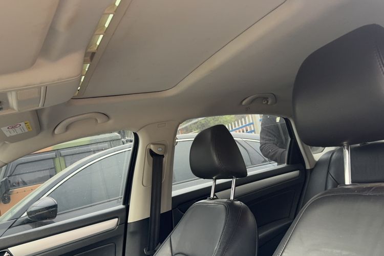 Used Volkswagen Passat 2015 1.8TSI DSG Prestige Edition Interior 5