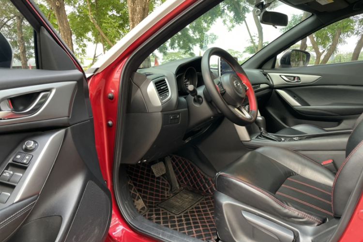 Used Mazda CX-4 2018 2.0L Automatic Two-Wheel Drive Blue Sky Dynamic Version China VI Standard Interior 11