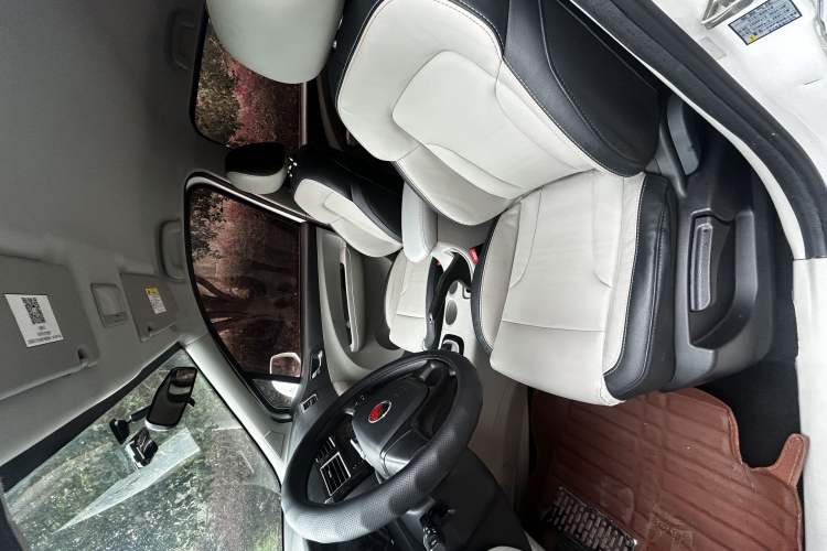 Used FORTHING Joyear XV 2016 1.6L CVT Comfort Model