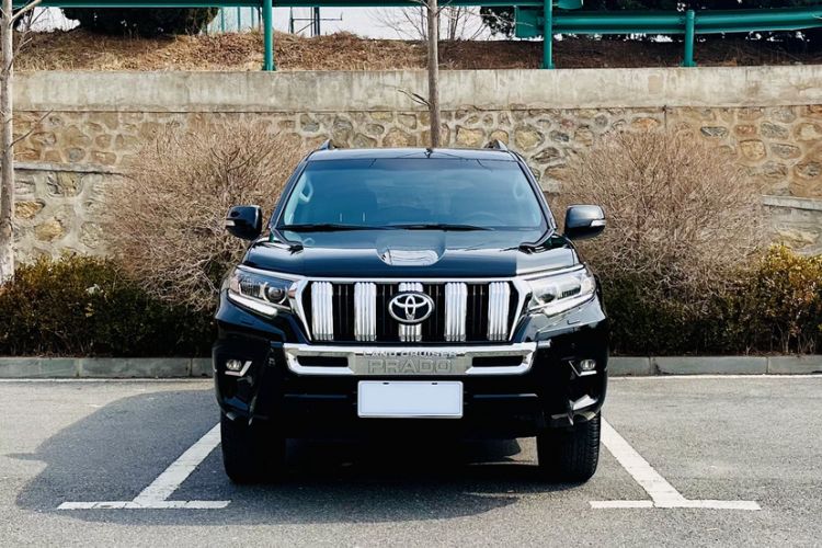 Used Toyota Prado 2018 3.5L Automatic TX-L with Rear-Mounted Spare Tire
