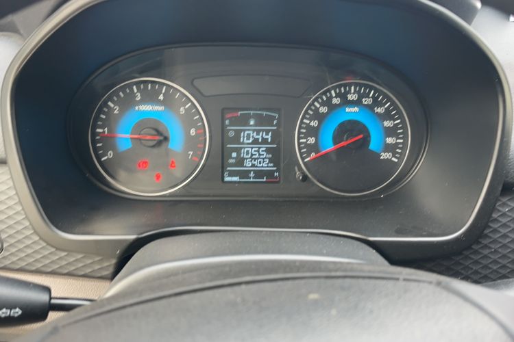 Used Dongfeng Fengon 330 2019 1.5L 330S Manual Comfort Version China VI Standard Odometer Close Up