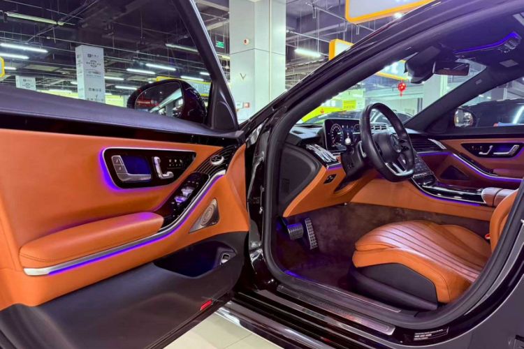 Used Mercedes-Benz S-Class 2022 S 450 L 4MATIC Interior 3