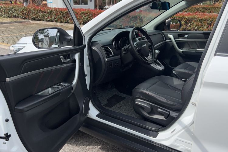 Used Haval M6 2019 1.5T DCT Two-Wheel Drive Value Edition China VI Standard
