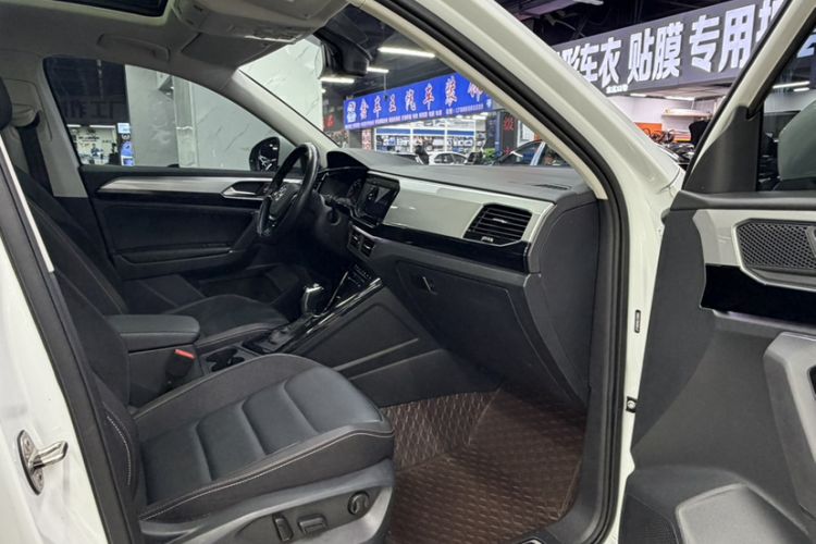 Used Volkswagen Tayron 2020 330TSI Two-Wheel Drive Luxury Smart Connectivity Version