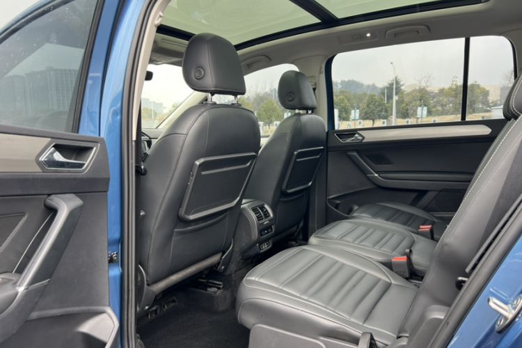 Used Volkswagen Touran 2018 Volkswagen Touran L 280TSI DSG Comfort Edition 7 Seats China VI Standard