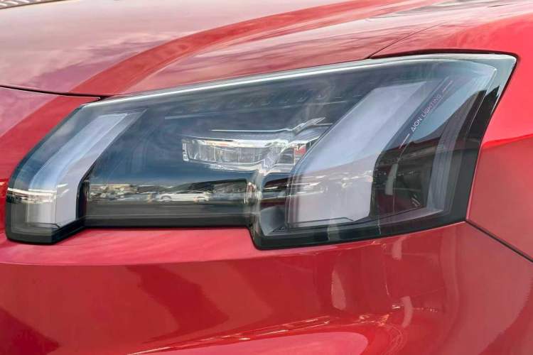 Used AION V 2024 Aion Tyrannosaurus 650 LiDAR Edition
