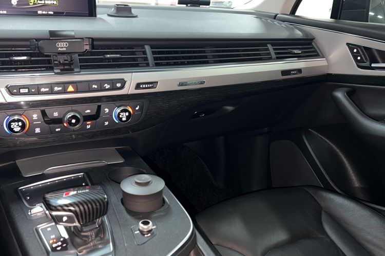 Used Audi Q7 2018 3.0T Prestige Middle East Version
