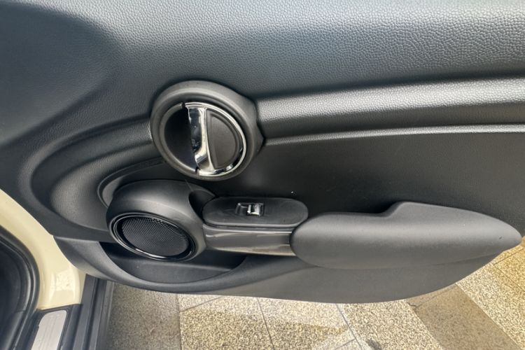 Used MINI MINI 2016 1.5T COOPER Five-Door Edition