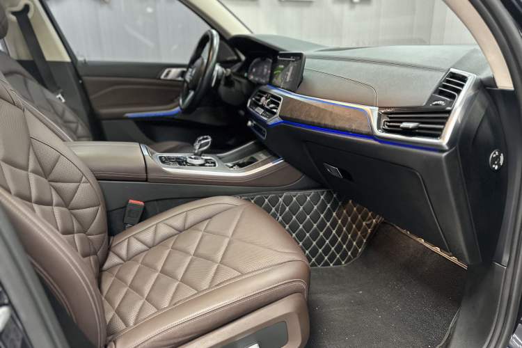 Used BMW X5 2022 Restyled xDrive 30Li Luxury Version M Sport Package
