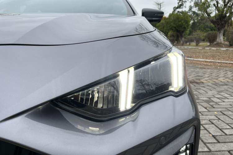 Used GAC Trumpchi EMPOW 2021 270T DCT J16 Version