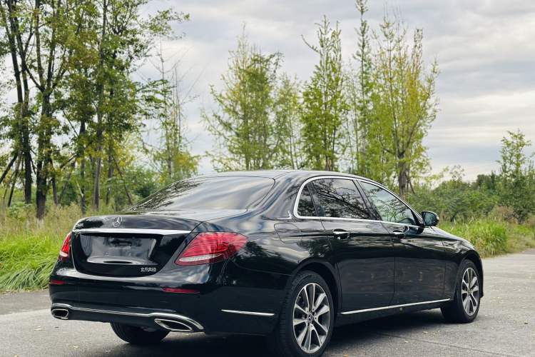 Used Mercedes-Benz E-Class 2018 Facelift E 300 L Luxury Edition
