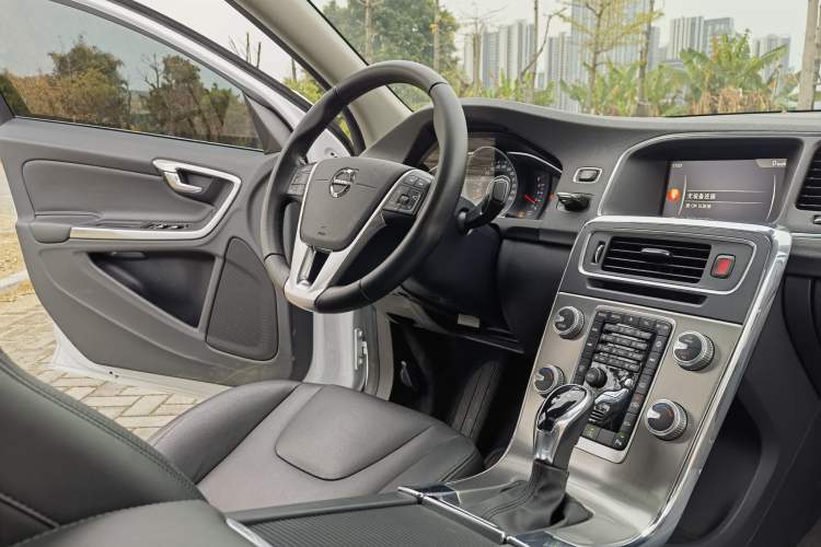 Used Volvo S60 2019 S60L Facelift T5 Intelligent Advanced Edition